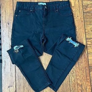 Free People Black Distressed Jeans 28